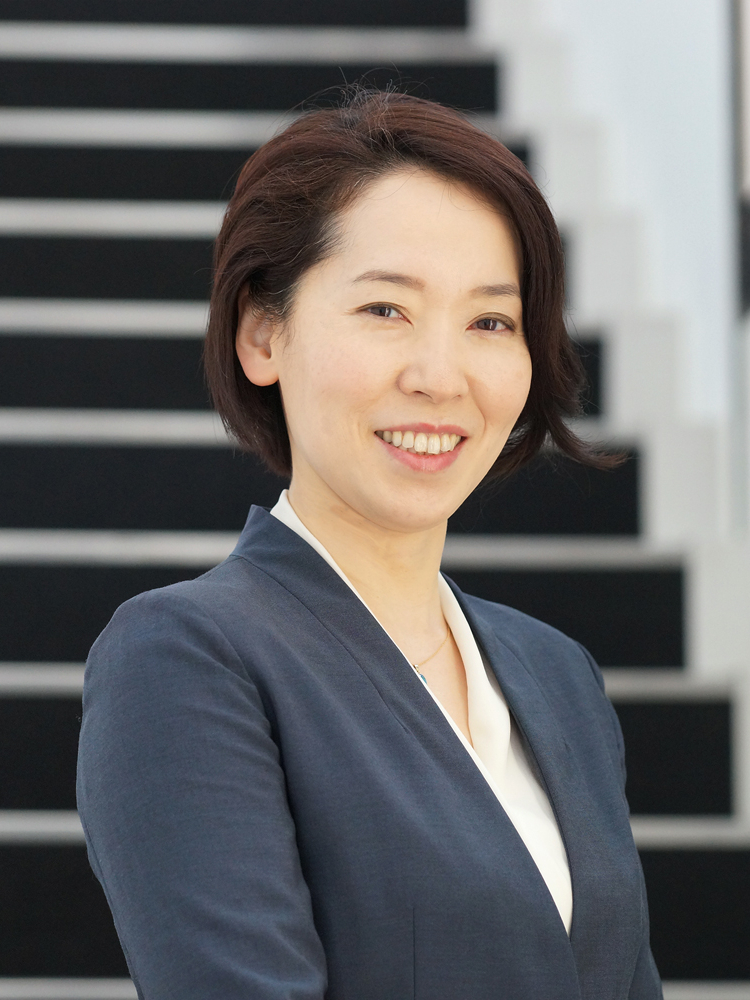 嵩さやか教授